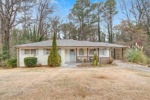 2248 Farley Ct in East Point, GA - Building Photo
