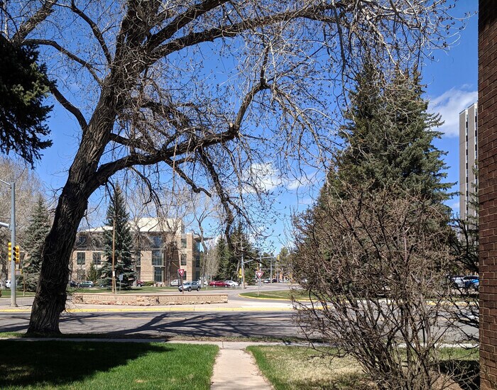 1516 Grand Ave-Unit -APT 101 in Laramie, WY - Building Photo