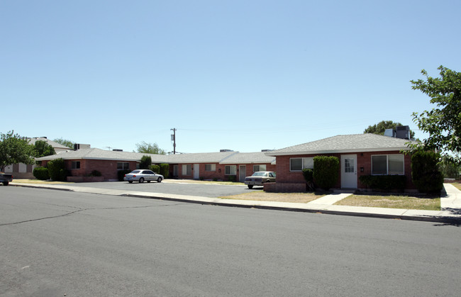 821 Avenue A in Boulder City, NV - Building Photo - Building Photo