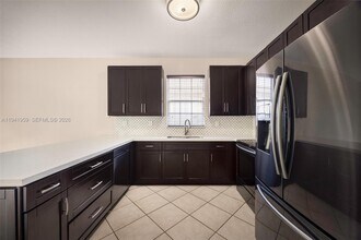 15963 SW 99th Ln in Miami, FL - Building Photo - Building Photo