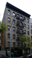 335 E 65th St in New York, NY - Building Photo