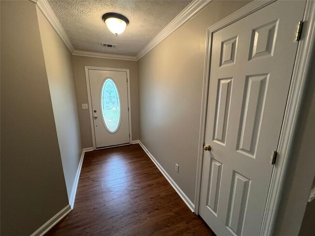 3770 Oak Park Dr in Suwanee, GA - Building Photo - Building Photo