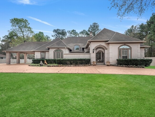 property at 19652 Riverwalk Dr