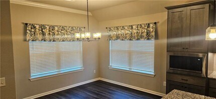304 W Tyler Rd in Farmington, AR - Building Photo - Building Photo