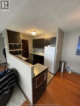 111 Riverside Dr E in Windsor, ON - Building Photo - Building Photo