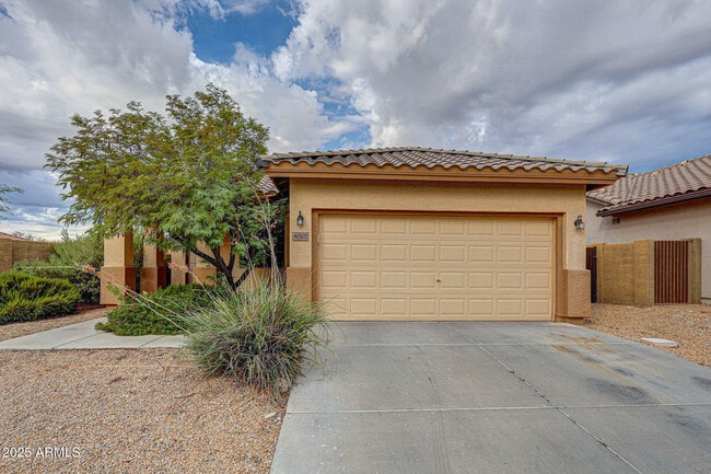 property at 40102 N Bridlewood Ct