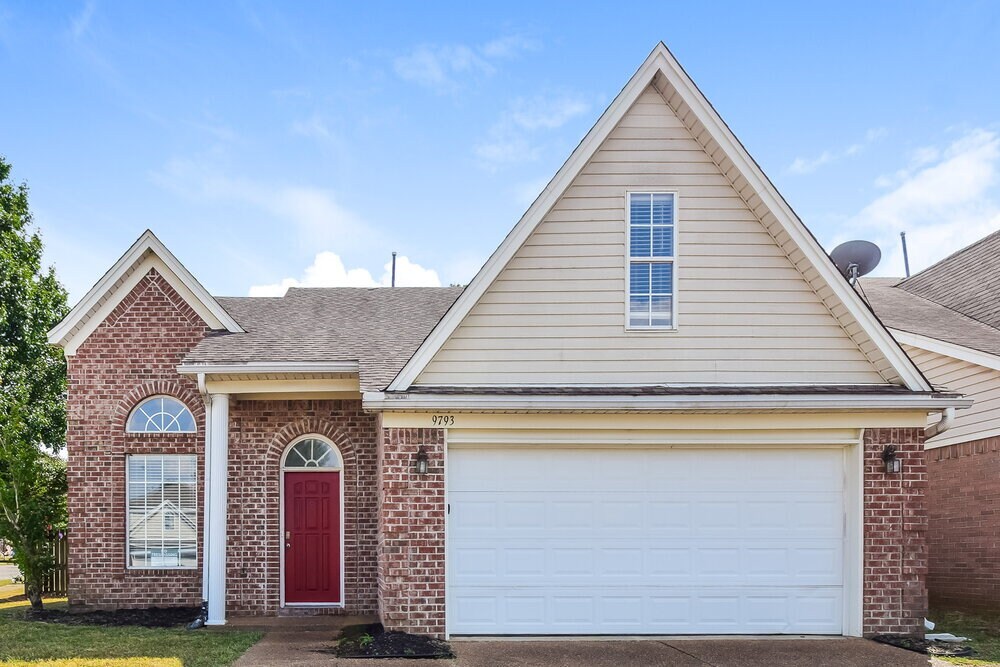 9793 Dogwood Ct E in Olive Branch, MS - Building Photo