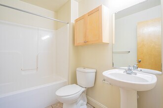 Iron House Apartments in Richmond, VA - Foto de edificio - Interior Photo