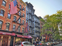 110 East 7th Street in New York, NY - Foto de edificio - Building Photo