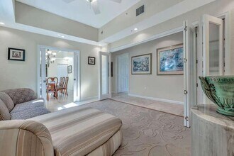 1640 Presidential Way, Unit 501 in West Palm Beach, FL - Building Photo - Building Photo