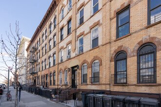 790 Madison St in Brooklyn, NY - Building Photo - Building Photo