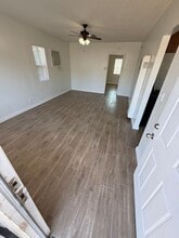 415 Jeffrey St in Bakersfield, CA - Building Photo - Building Photo