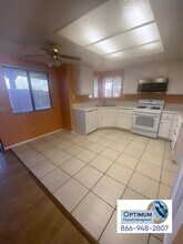 12284 Cobblestone Cir in Victorville, CA - Building Photo - Building Photo