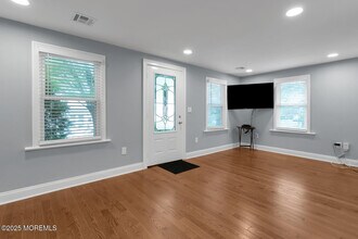 54 Allen St in Rumson, NJ - Building Photo - Building Photo