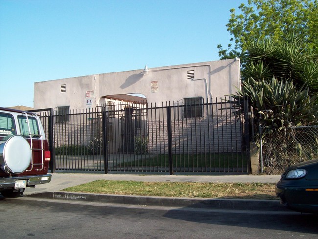 Saint Thomas Building LLC. in Los Angeles, CA - Building Photo - Building Photo