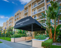 Westwood Village Galleria in Los Angeles, CA - Foto de edificio - Building Photo