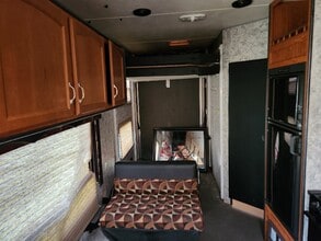 336 Co Rd 90B in Gonzales, TX - Building Photo - Building Photo