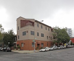 691-693 Lorimer St in Brooklyn, NY - Building Photo