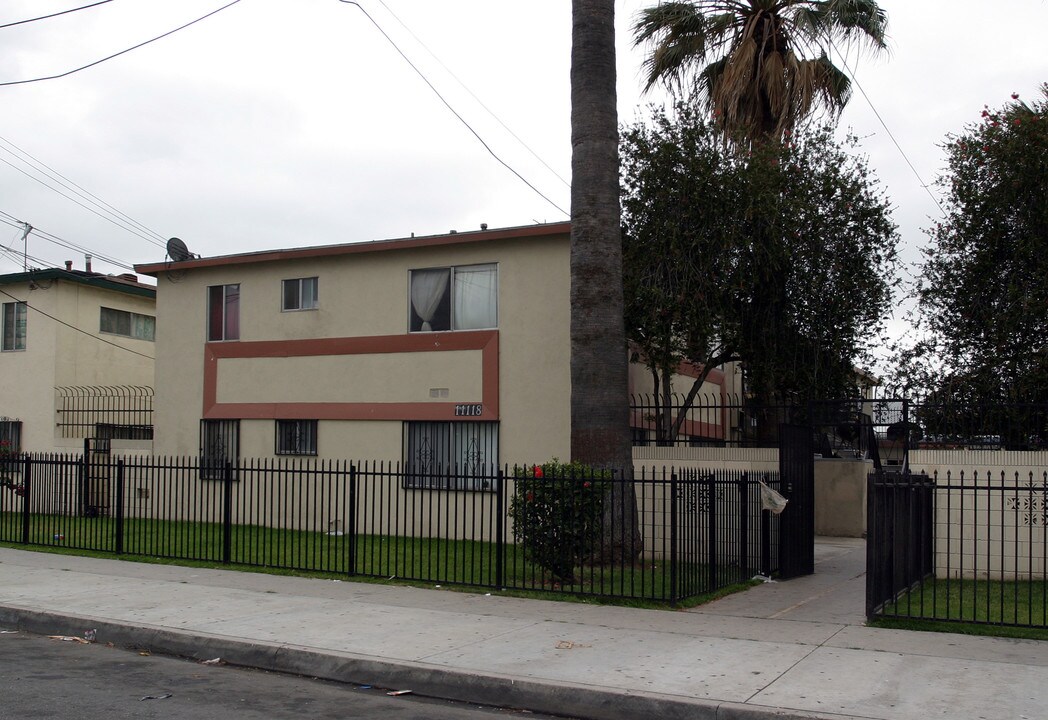 11118 Bonwood Rd in El Monte, CA - Foto de edificio