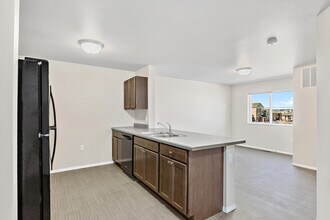 Heartland Heights in Rapid City, SD - Foto de edificio - Building Photo