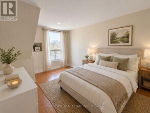 757 Ossington Ave in Toronto, ON - Building Photo - Building Photo