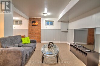 2015 Fontwell Crescent in Mississauga, ON - Building Photo - Building Photo