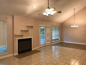 9363 Fox Run Ave in Baton Rouge, LA - Building Photo - Building Photo