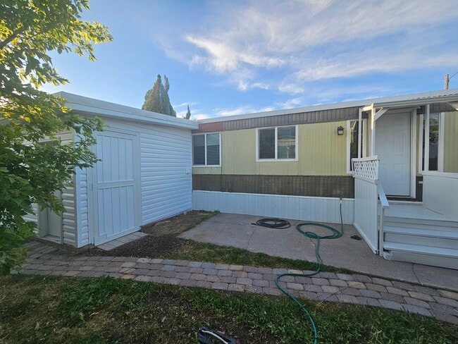 property at 121 Teakwood St