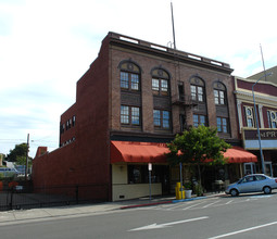 324-326 Virginia St in Vallejo, CA - Foto de edificio - Building Photo