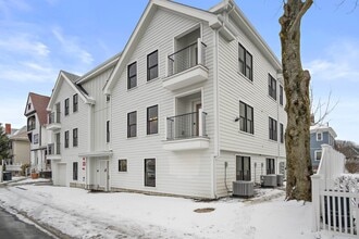 122 Cottage St, Unit 127 E cot- 4 in Boston, MA - Building Photo - Building Photo