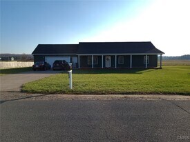 27158 Victory Ln in Watertown, NY - Building Photo