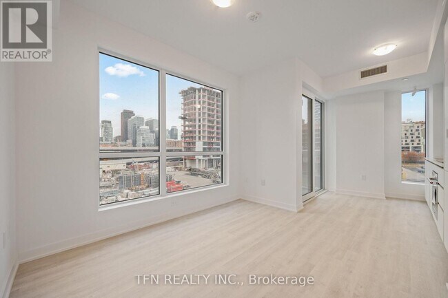 15 Richardson St in Toronto, ON - Building Photo - Building Photo