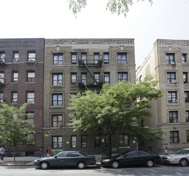 246-248 Wadsworth Ave in New York, NY - Foto de edificio - Building Photo