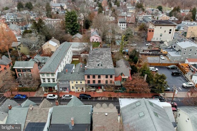 54 Coryell St in Lambertville, NJ - Building Photo - Building Photo