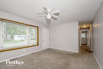 530 Bardot Dr in Florissant, MO - Building Photo - Building Photo