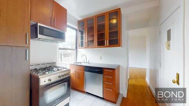 property at 229-231-231 E 12th St