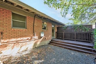 707 Josephine St, Unit B in Austin, TX - Building Photo - Building Photo