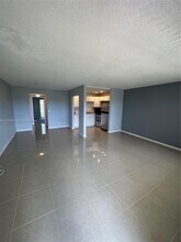 37 Brighton A in Boca Raton, FL - Building Photo - Building Photo