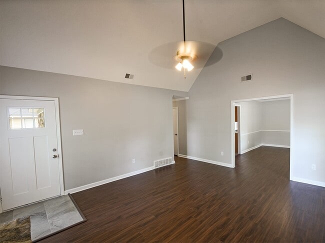 2724 Lakeside Dr in Memphis, TN - Building Photo - Building Photo