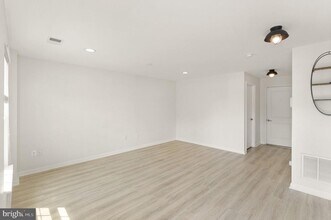 36 Madison St in Warrenton, VA - Building Photo - Building Photo