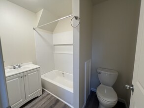 319 W Lincoln Hwy, Unit 4 in Coatesville, PA - Building Photo - Building Photo