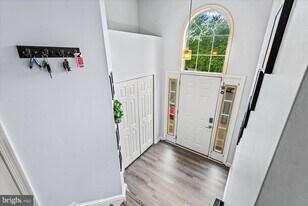 506 Ben Neuis Pl in Fredericksburg, VA - Building Photo