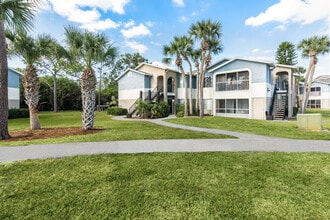 Park Village in Melbourne, FL - Building Photo - Building Photo