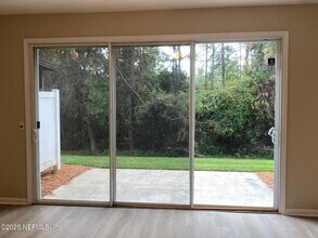 5697 Parkstone Crossing Dr in Jacksonville, FL - Building Photo - Building Photo