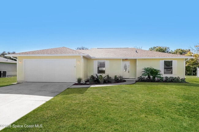 property at 785 2nd St SW