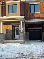 1344 Hearns Pl in Milton, ON - Building Photo