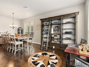 1714 Kosmas Dr in San Antonio, TX - Building Photo - Building Photo