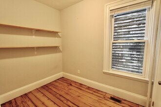 126 Saratoga St, Unit 2 in Boston, MA - Building Photo - Building Photo