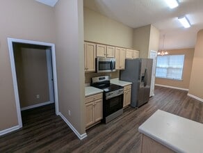 6122 Covington Villas Dr in Tuscaloosa, AL - Building Photo - Building Photo