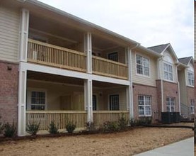 Orchard View Apartments in McMinnville, TN - Building Photo - Building Photo